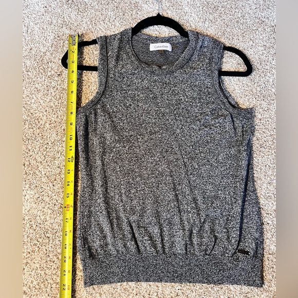 Calvin Klein Women's Grey Jacket- grey crewneck sweater vest - Picture 8 of 12